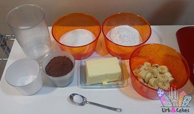 Bizcocho de chocolate negro sin gluten ni huevo 02